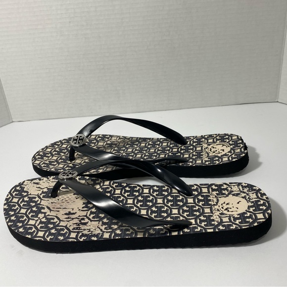 Tory Burch Classic Flip Flops Black With Silver Logo Size 10 - Picture 2 of 8
